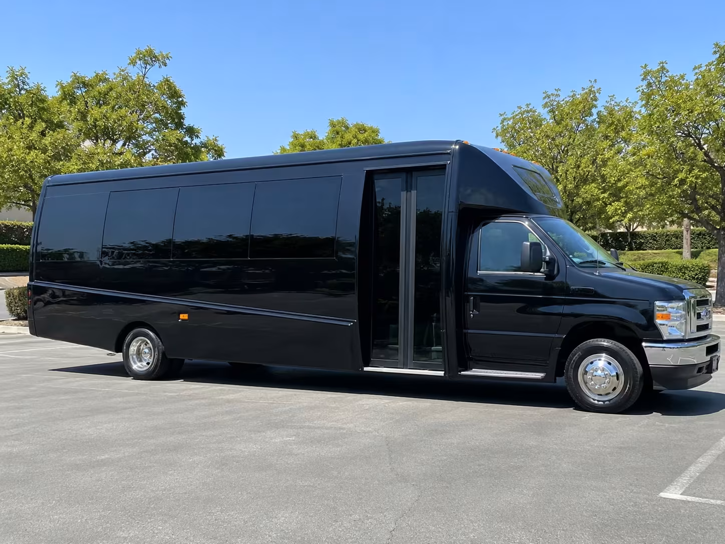 18 passenger minibus