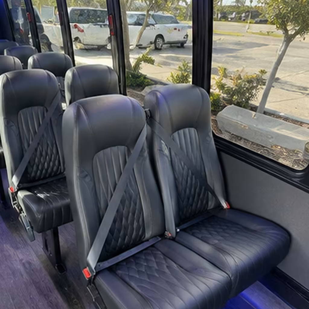 quincy 30 passenger minibus rental