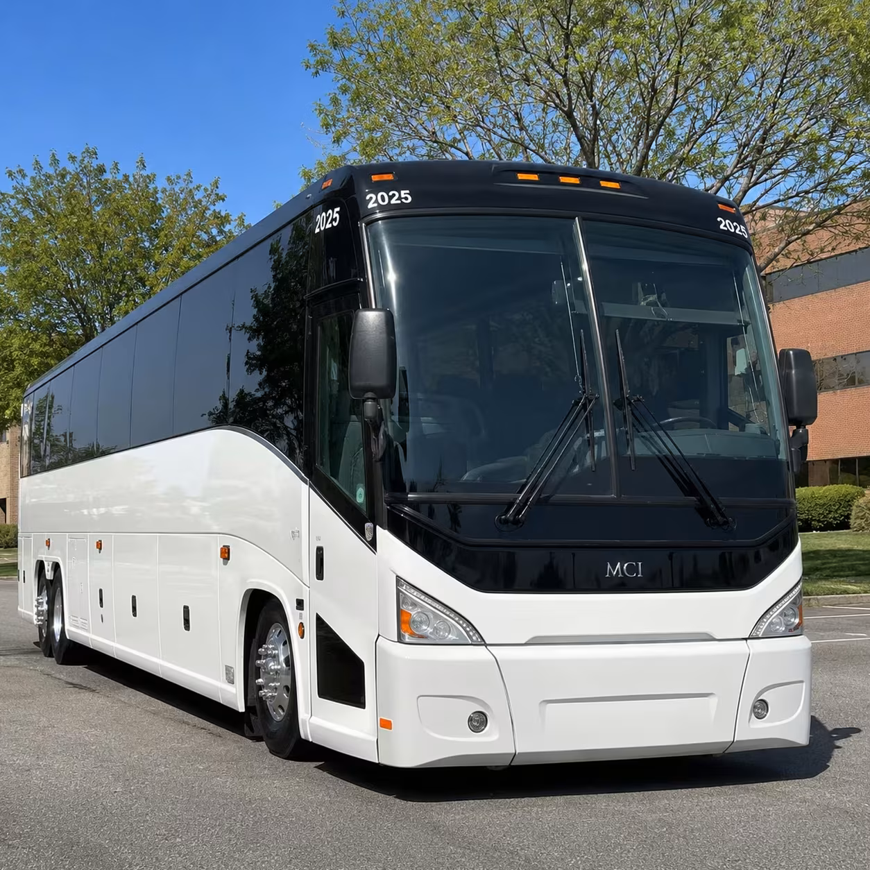 quincy charter bus rentals to logan airport and flynn cruiseport
