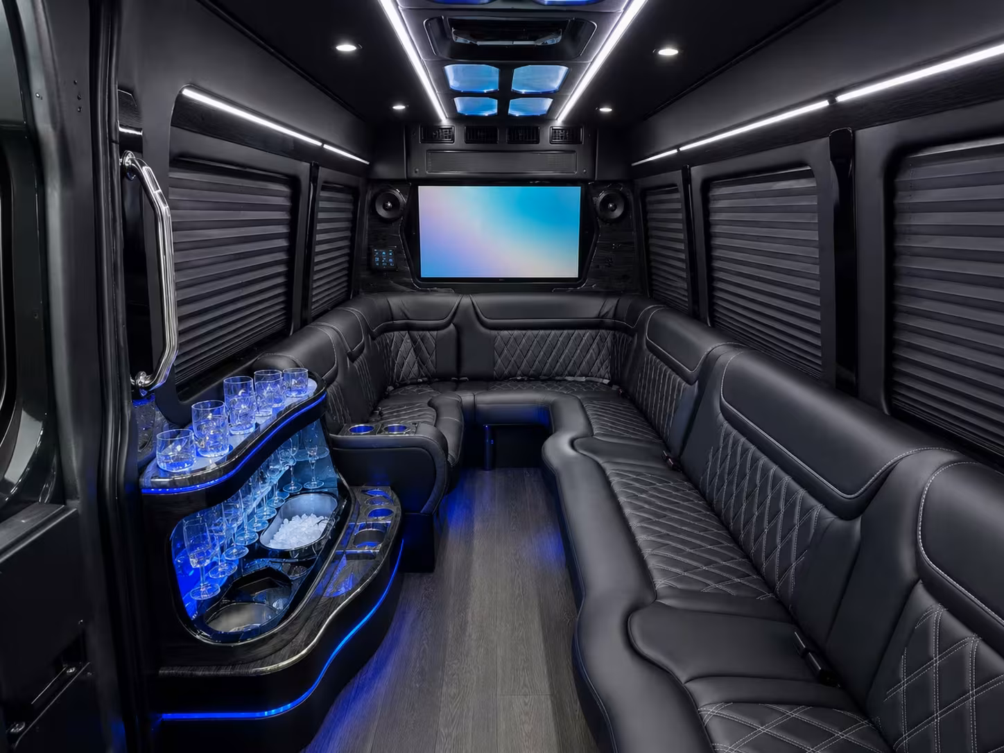 quincy sports bus rentals to fenway park and td garden